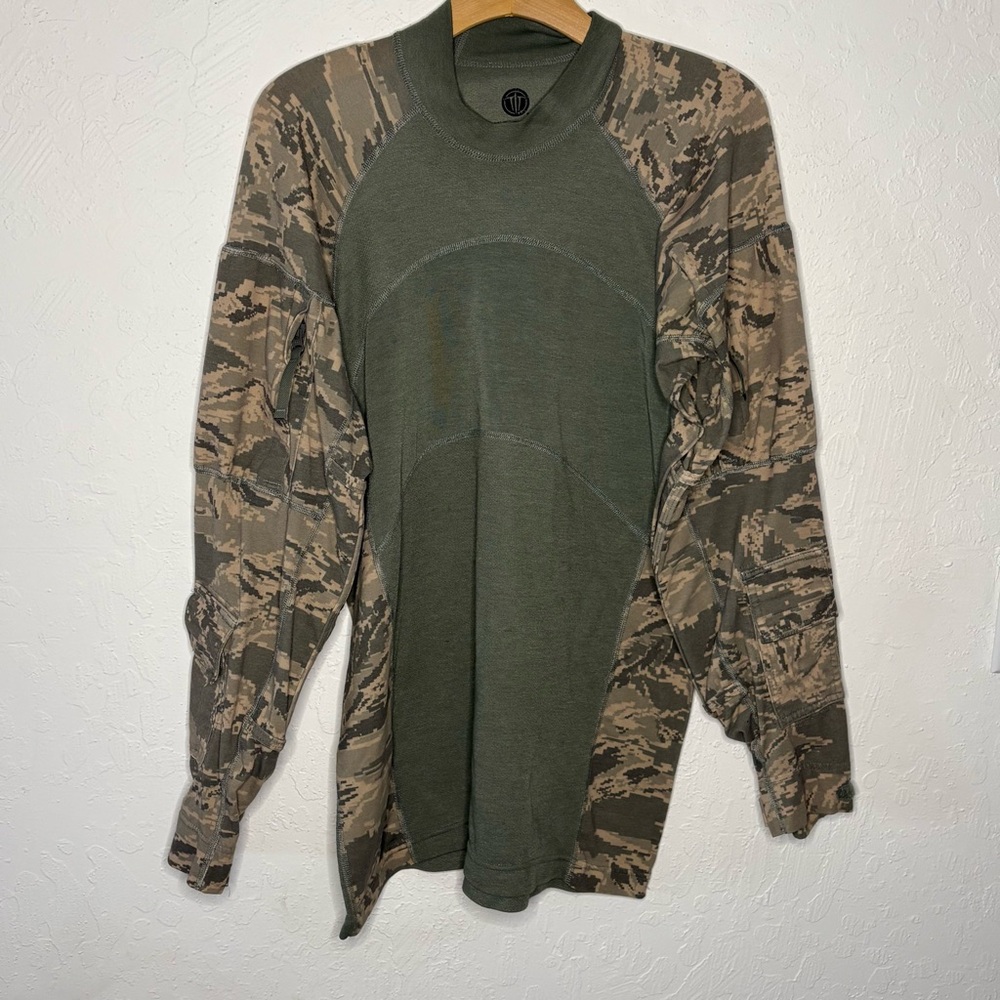 Wild Things Shirt Men XL Green‎ Combat Tactical Camouflage Military Elbow Pads